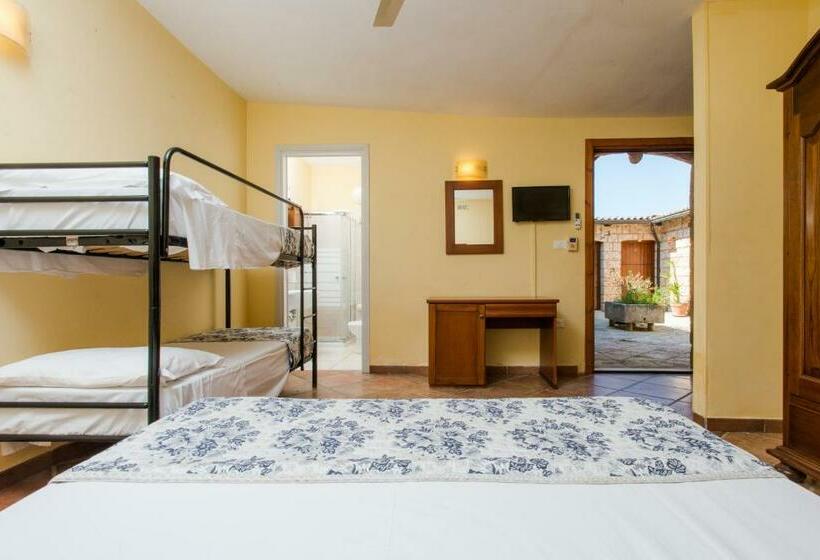 غرفة قياسية رباعية, Relais Masseria Casina Dei Cari