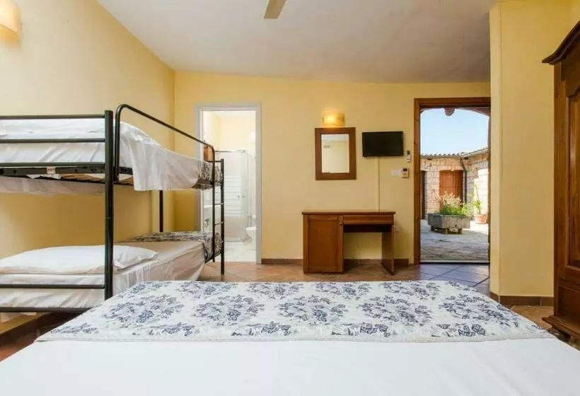 スタンダード４人部屋, Relais Masseria Casina Dei Cari
