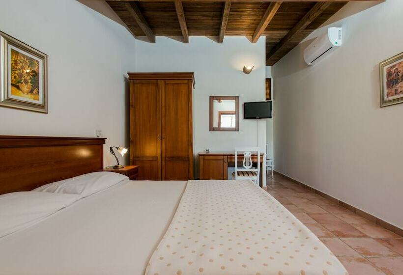 غرفة قياسية, Relais Masseria Casina Dei Cari