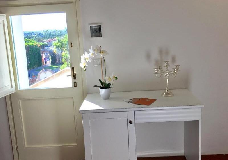 جناح مزود بجاكوزى, Relais Masseria Casina Dei Cari