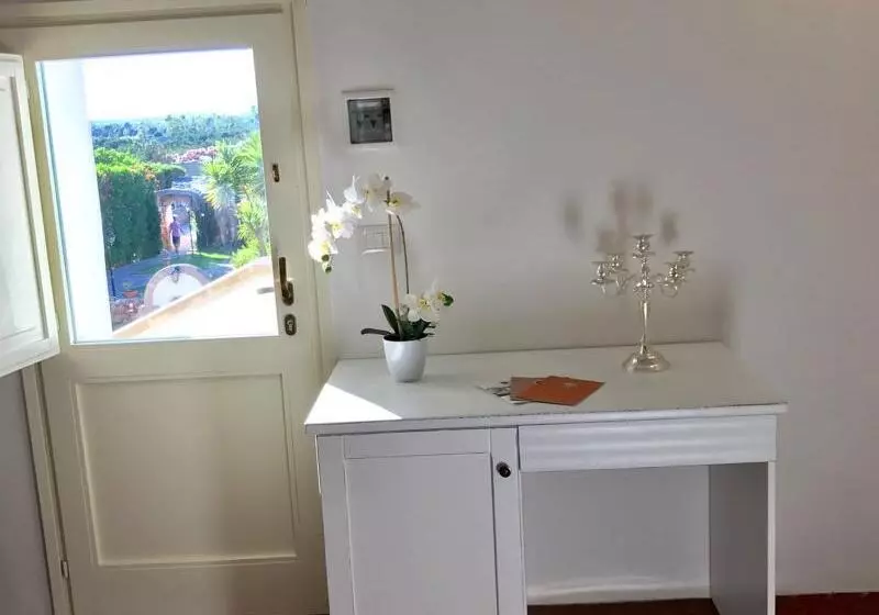 ハイドロマッサージバス付きスイート, Relais Masseria Casina Dei Cari