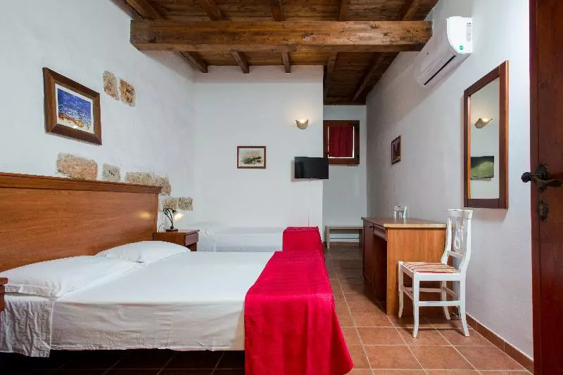 スタンダードトリプルルーム, Relais Masseria Casina Dei Cari