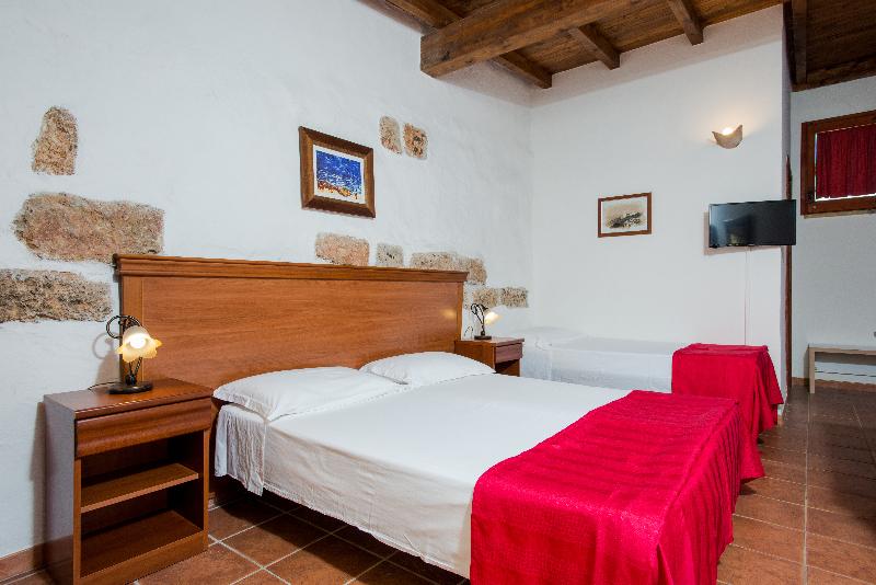 غرفة قياسية ثلاثية, Relais Masseria Casina Dei Cari