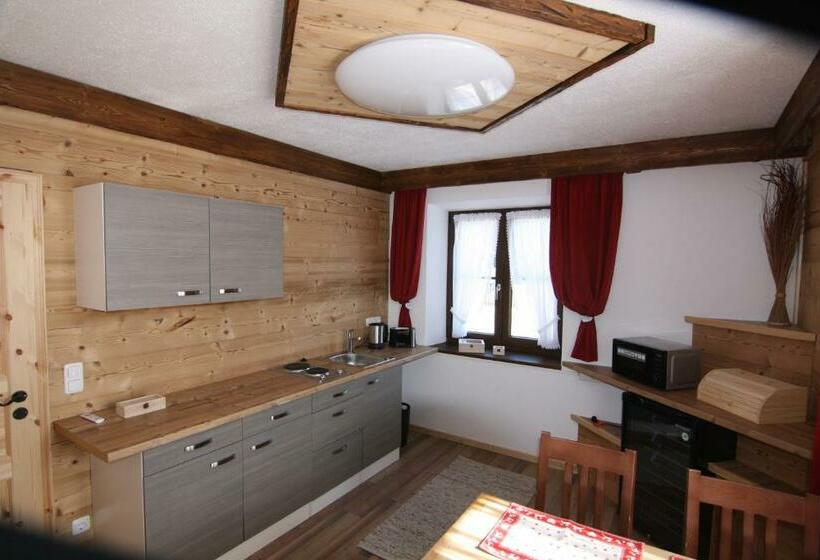 1階の1ベッドルームアパートメント, Seidl