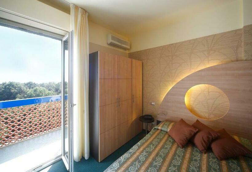 Pokój Standard Trzyosobowy, Sorriso