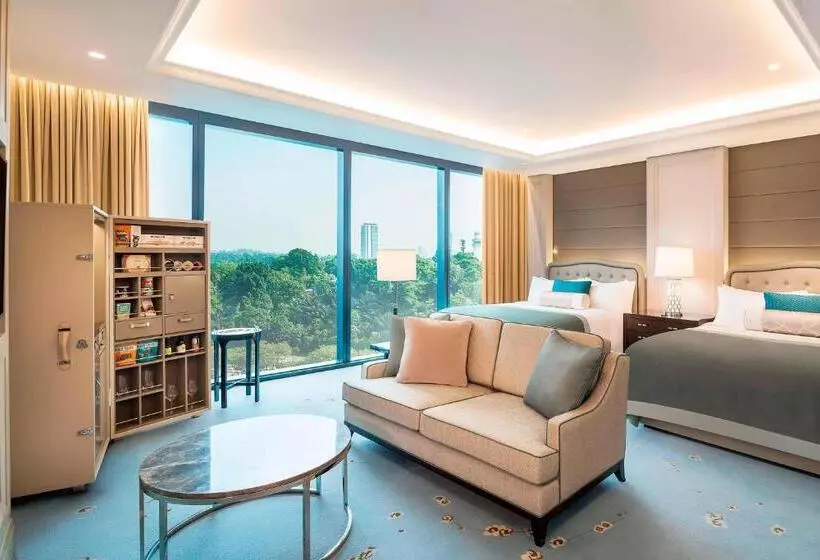 اتاق استاندارد با تخت دو نفره بزرگ, The St. Regis Kuala Lumpur