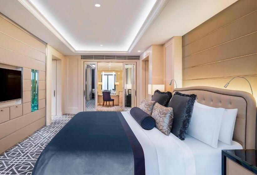 سوئیت با چشم‌انداز, The St. Regis Kuala Lumpur