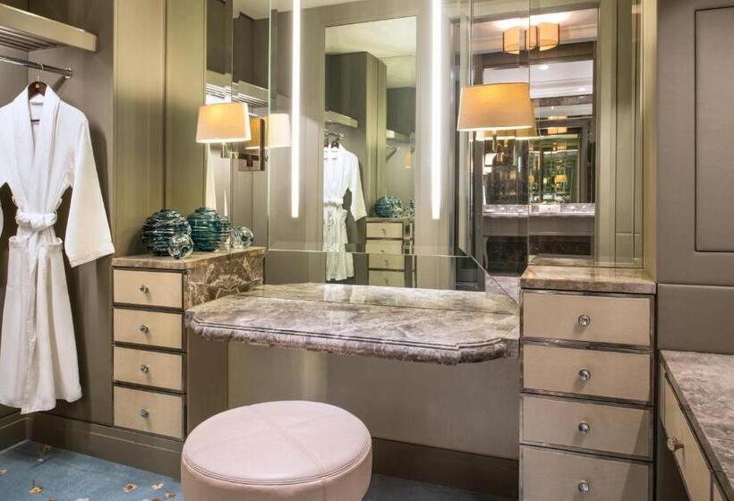 سوئیت با چشم‌انداز, The St. Regis Kuala Lumpur