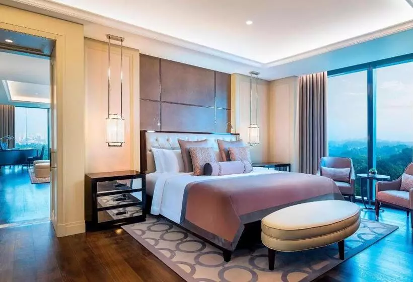 سوئیت با چشم‌انداز, The St. Regis Kuala Lumpur