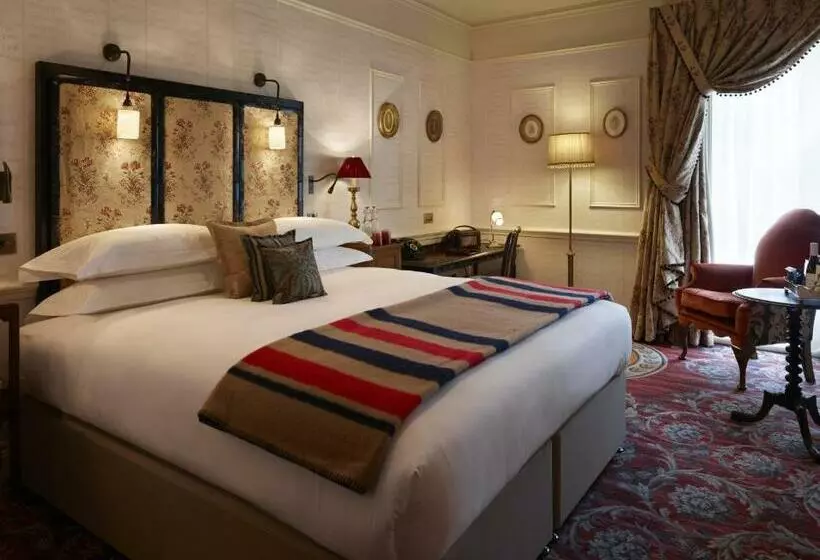 Deluxe Room King Size Bed, The Zetter Marylebone