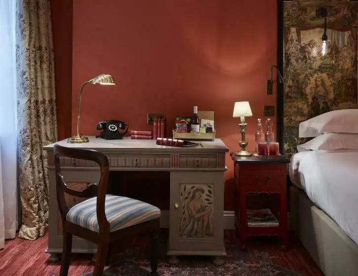 Deluxe Room, The Zetter Marylebone