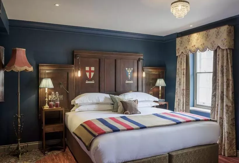 Deluxe Room King Size Bed, The Zetter Marylebone