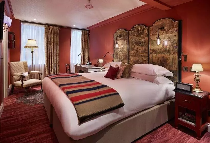 Deluxe Room King Size Bed, The Zetter Marylebone