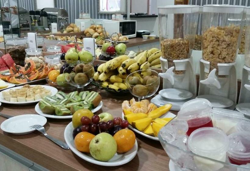 标准单人间, Valerius Palace