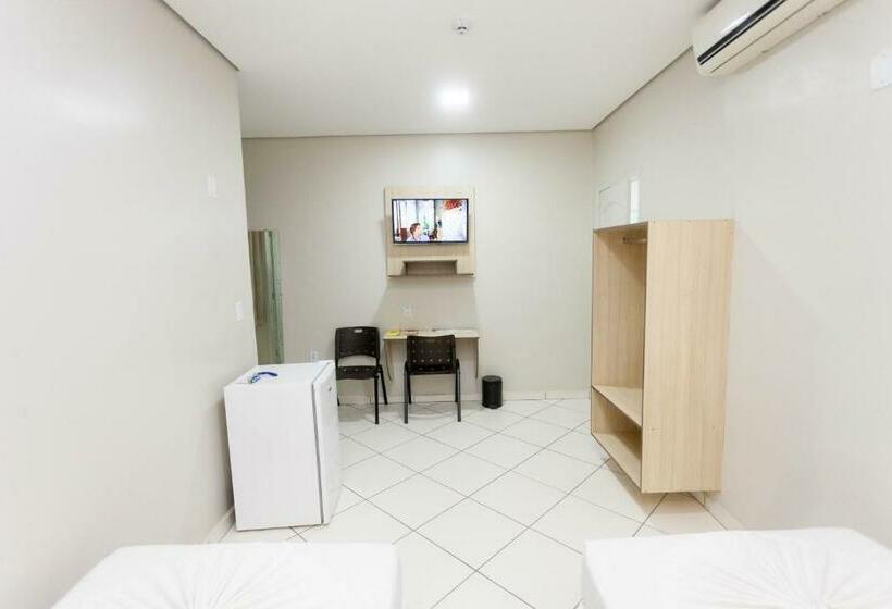 标准单人间, Valerius Palace