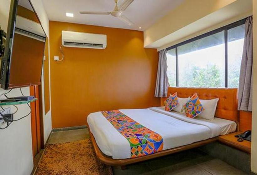 اتاق لوکس, Fabexpress Jayshree   Nr Mumbai International Airport