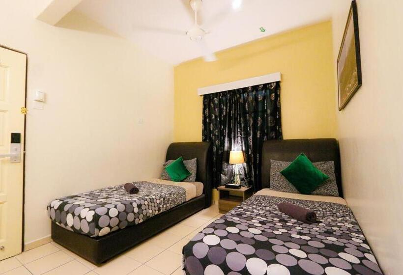 اتاق استاندارد با سرویس بهداشتی مشترک, Golden Lodge
