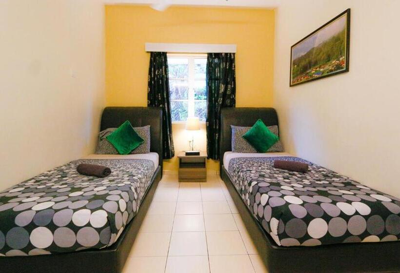 غرفة قياسية حمام مشترك, Golden Lodge