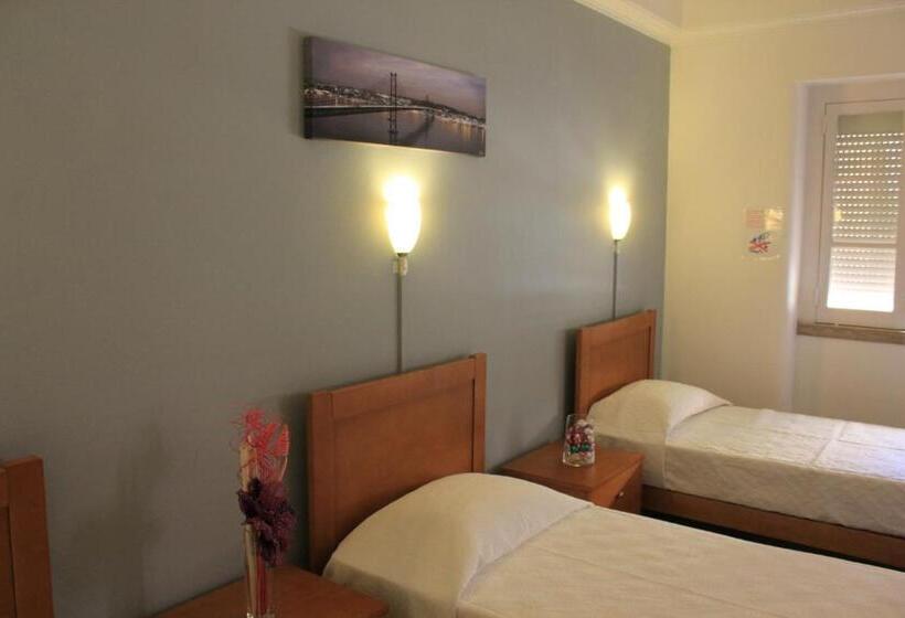 Quarto Triplo Standart, Residencial Duque De Saldanha