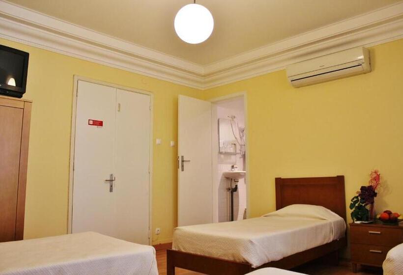 Quarto Quádruplo Standard, Residencial Duque De Saldanha