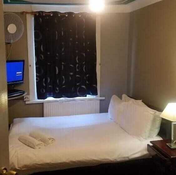 חדר אקונומי, City View Hotel Roman Road