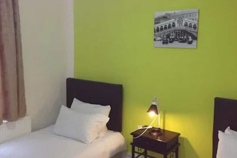 חדר אקונומי, City View Hotel Roman Road