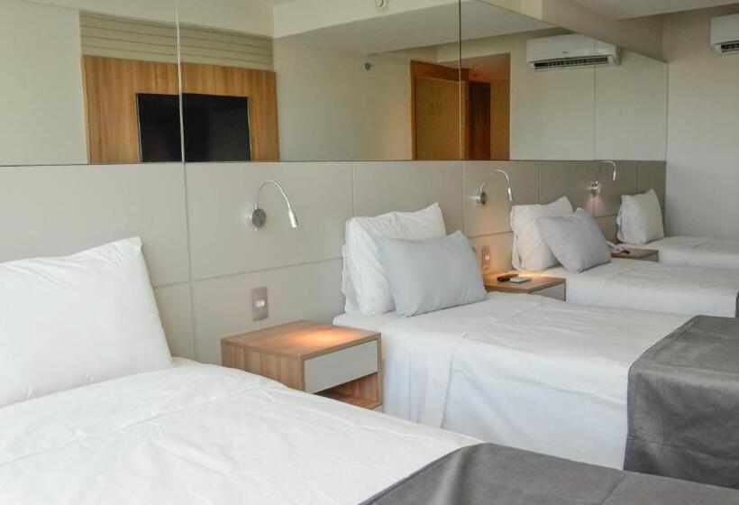 Quarto Quádruplo Deluxe, Atlantico Travel Copacabana