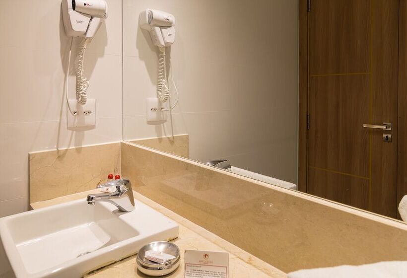 Quarto Triplo Deluxe, Atlantico Travel Copacabana