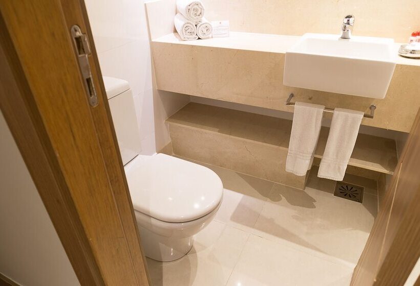 Quarto Triplo Estandar, Atlantico Travel Copacabana