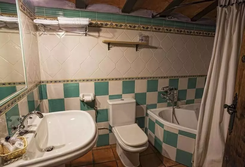 Standard Triple Room, Bodega La Venta