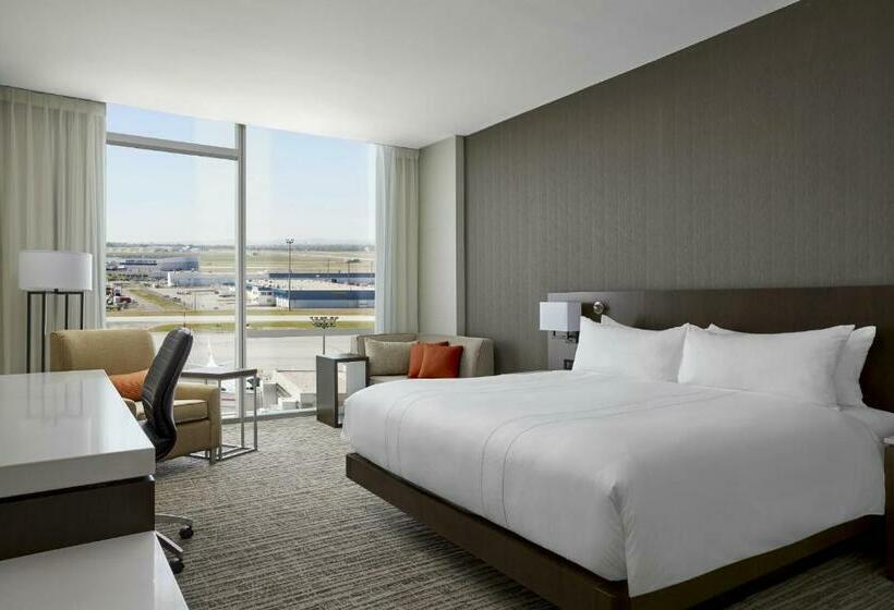 Стандартный Номер Кровать Кинг, Calgary Airport Marriott Interminal