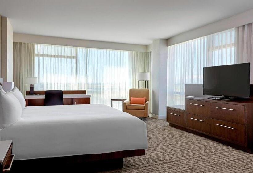 Стандартный Номер Кровать Кинг, Calgary Airport Marriott Interminal