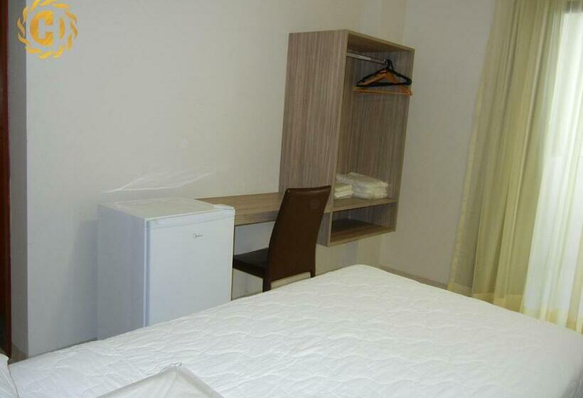 标准单人间, Castro