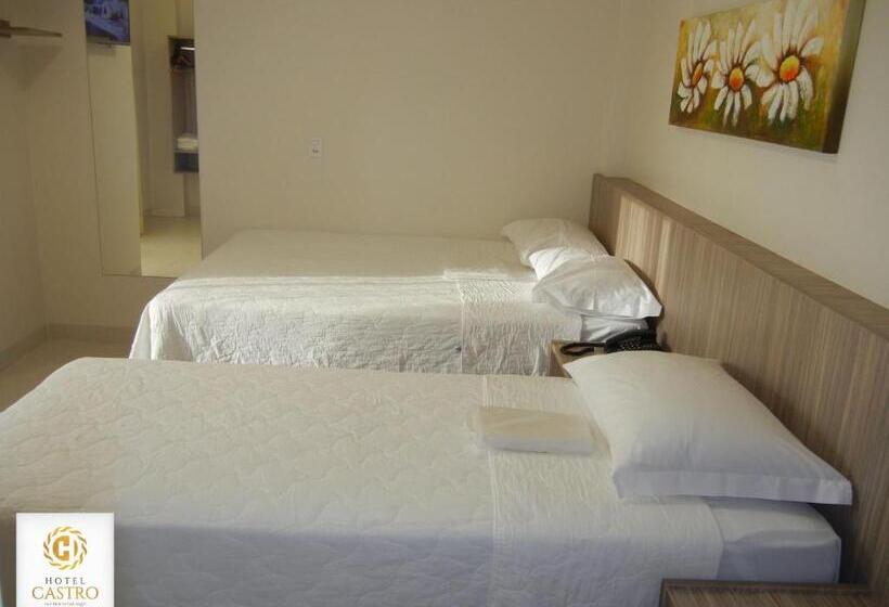 标准三人间, Castro