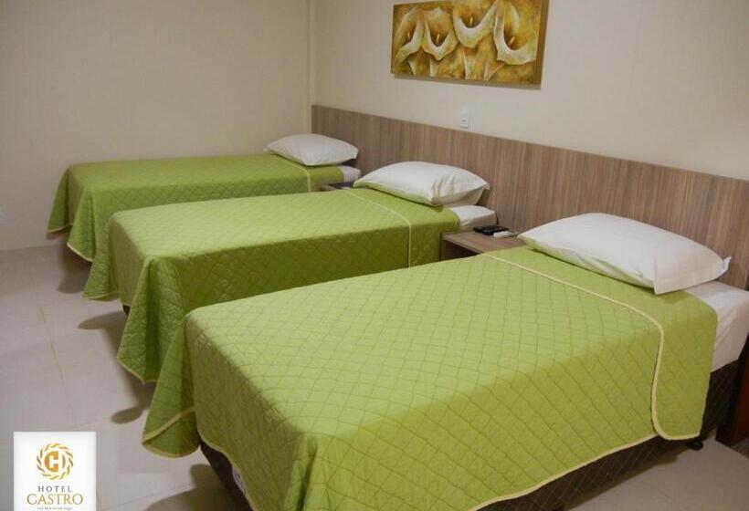 标准三人间, Castro