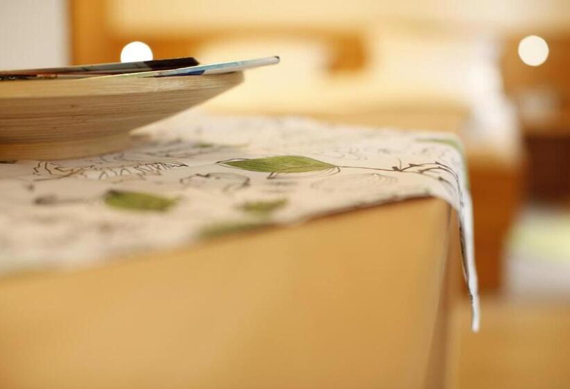 Номер Стандарт с Балконом, Florsbacher Hof