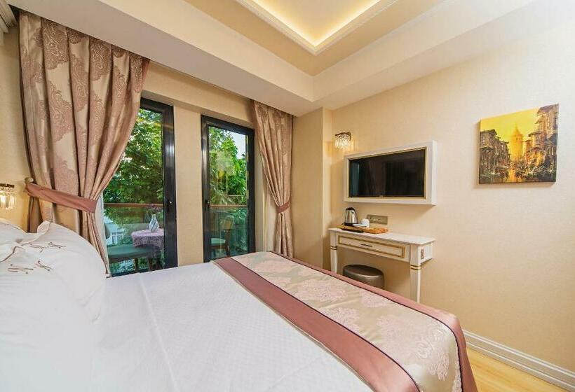 اتاق استاندارد با بالکن, Grand Naki