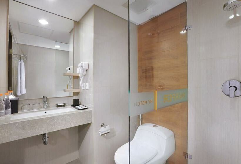 Quarto Superior, Harper Mt Haryono By Aston