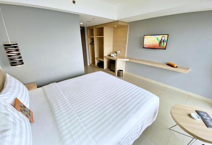 Quarto Superior, Harper Mt Haryono By Aston