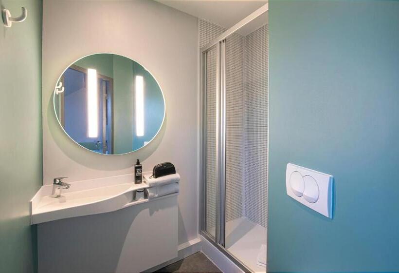 Четырехместный Номер Стандарт, Ibis Budget Grenoble Voreppe