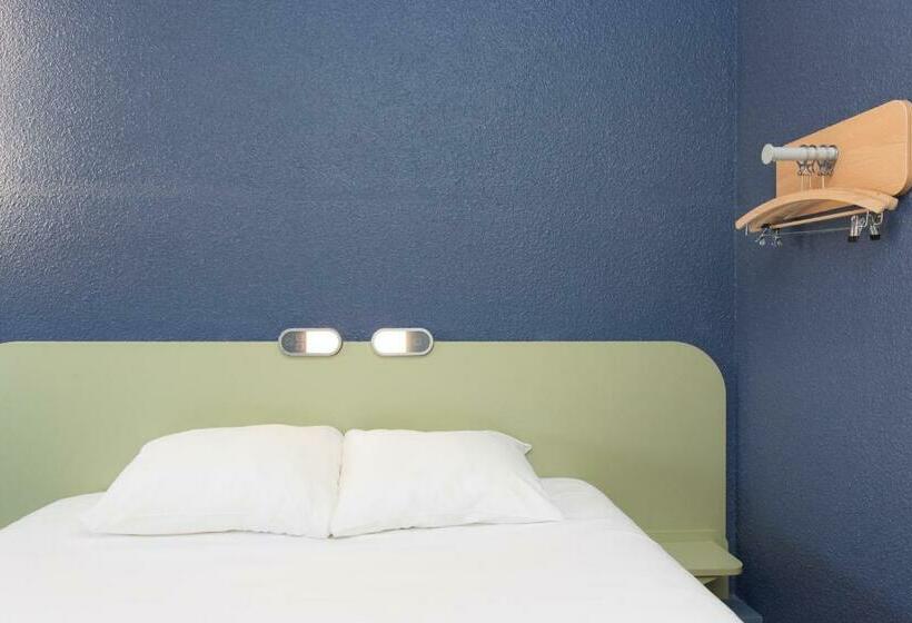 Трехместный Номер Стандарт с Двухъярусными Кроватями, Ibis Budget Sisteron