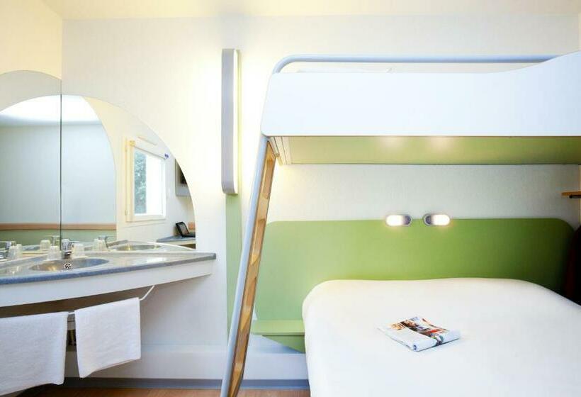 חדר סטנדרט לשלושה עם מיטת קומתיים, Ibis Budget Sisteron