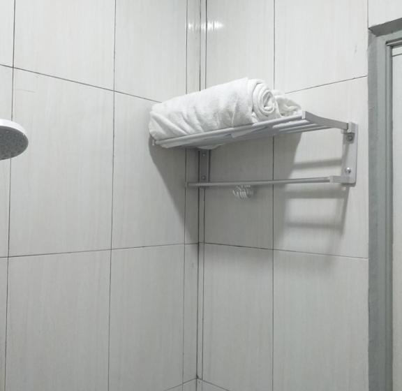 Quarto Estandar, Lotus Seremban Kpj Seremban