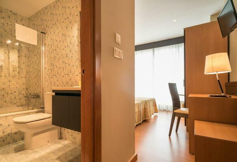 スタンダードルーム, Ms Boiro