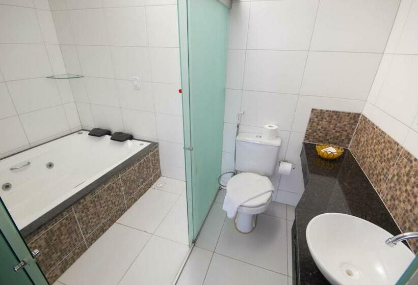 带海景及按摩浴缸标准房间, Pousada Dos Jangadeiros