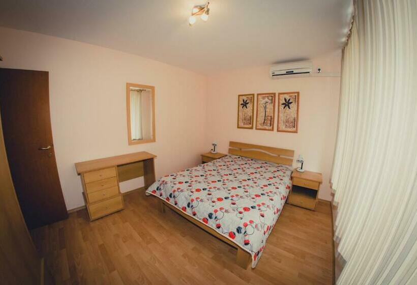 带1个卧室的带阳台的公寓, Prestige Fort Beach Full Board