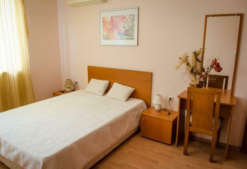 Apartamento 1 Dormitório com Sacada, Prestige Fort Beach  Full Board