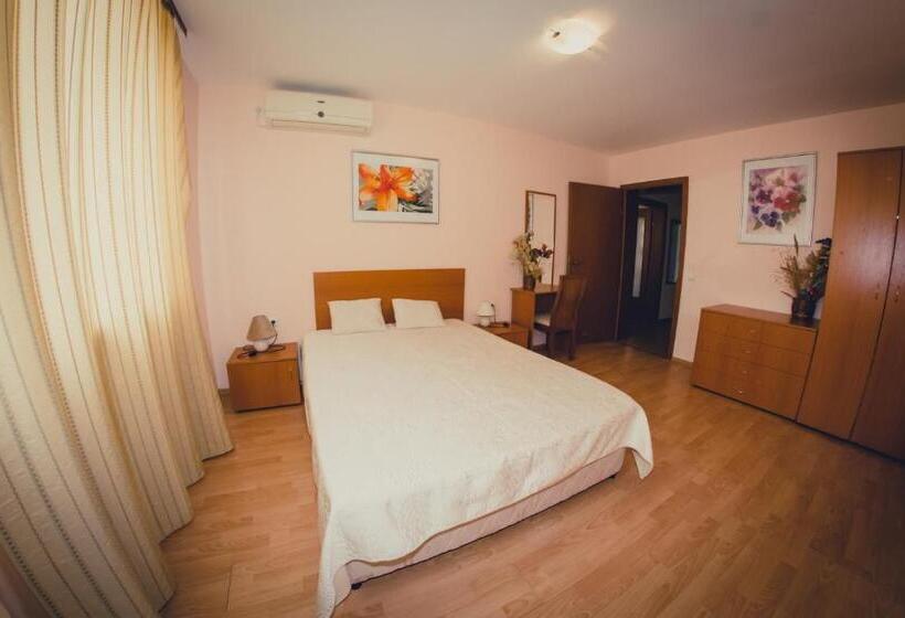 Апартаменты 3 Спальни, Prestige Fort Beach  Full Board