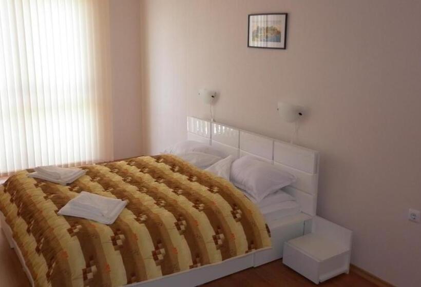 带1个卧室的带阳台的公寓, Prestige Fort Beach Full Board