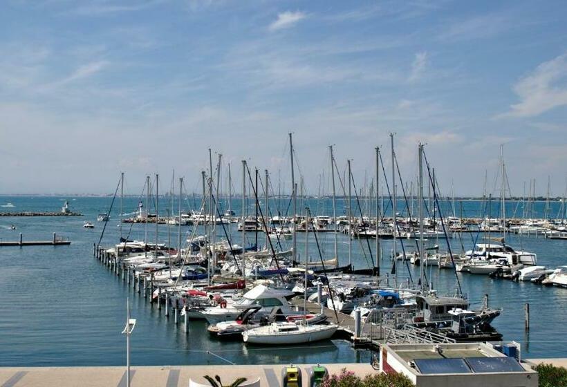 إستديو عائلى, Residence Ulysse Port Camargue